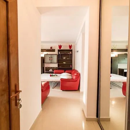 Red Apartament